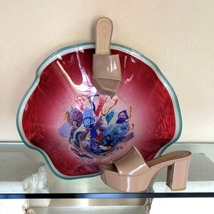 Stuart Weitzman NWT Taupe Patent Leather Platform Slides